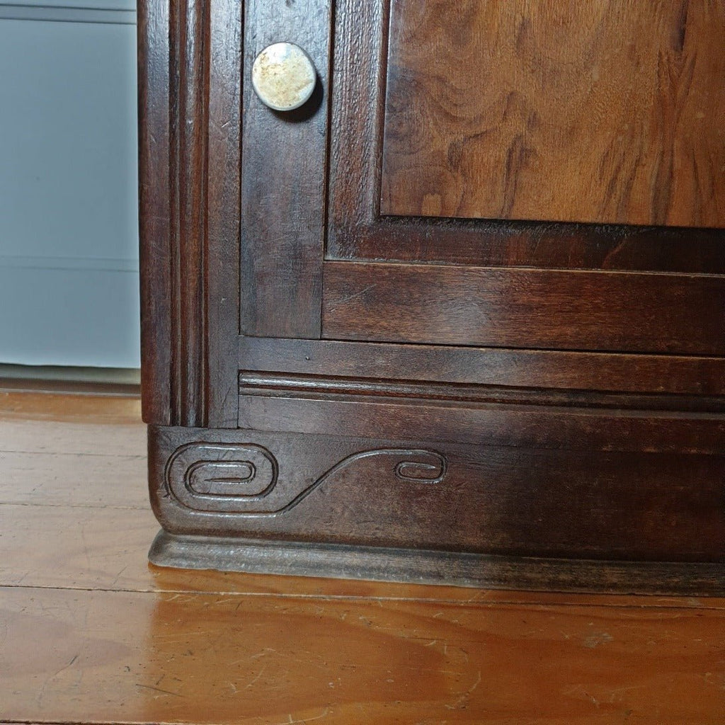 Table de chevet bicolore Art Déco en bois et plateau de marbre - Hello Broc