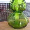 Vase vert en verre moulé taille moyenne - Hello Broc