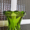 Vase vert en verre moulé taille moyenne - Hello Broc